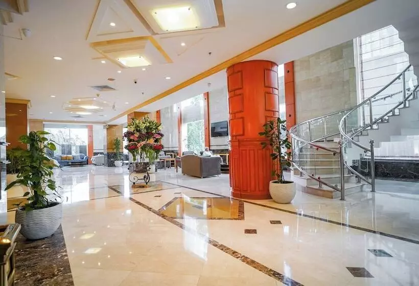 Hotelli Emaar Al Noor