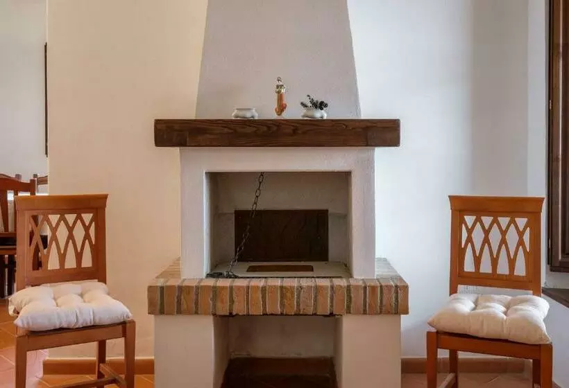 Hotelli Ginepro Poderone