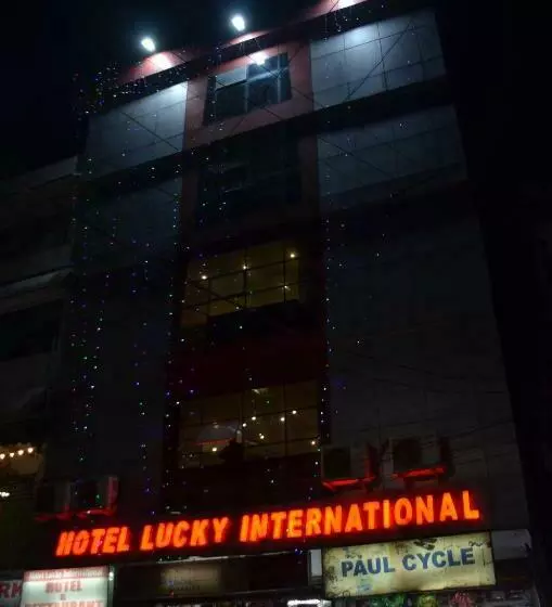 Hotelli Lucky International