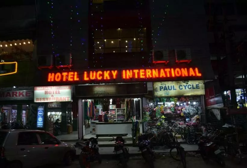 Hotelli Lucky International