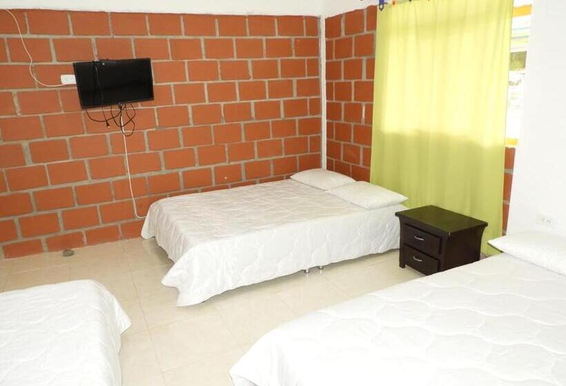 بنسيون La Rivera Hosteria Campestre