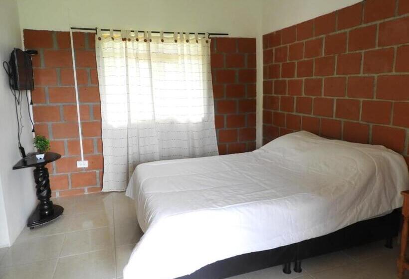 بنسيون La Rivera Hosteria Campestre