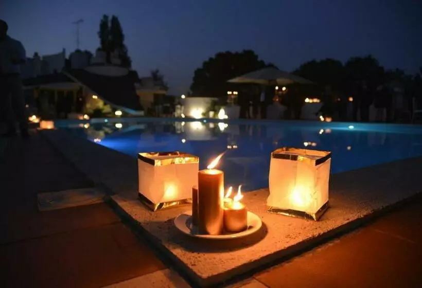 تختخواب و صبحانه Paradise Suite