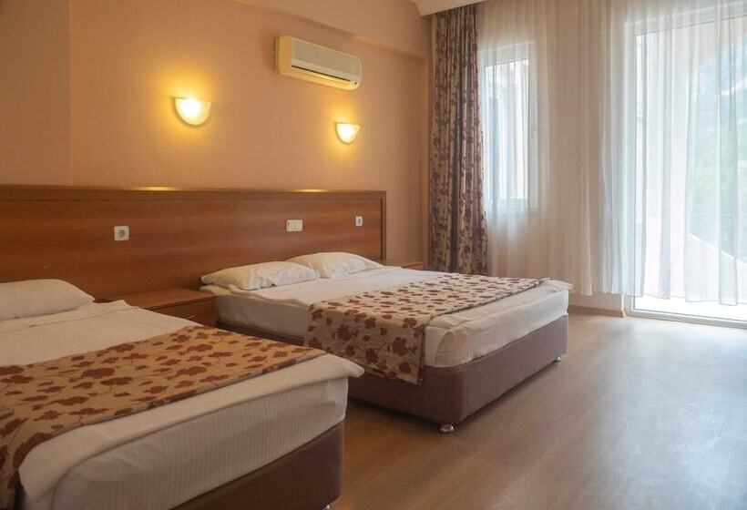 בית מלון כפרי Alexius Beach