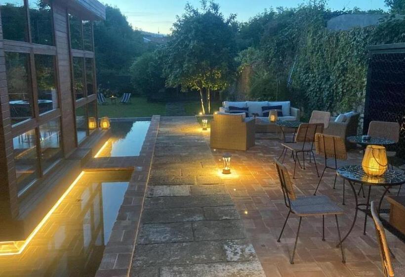 هتل The Tailor S Garden