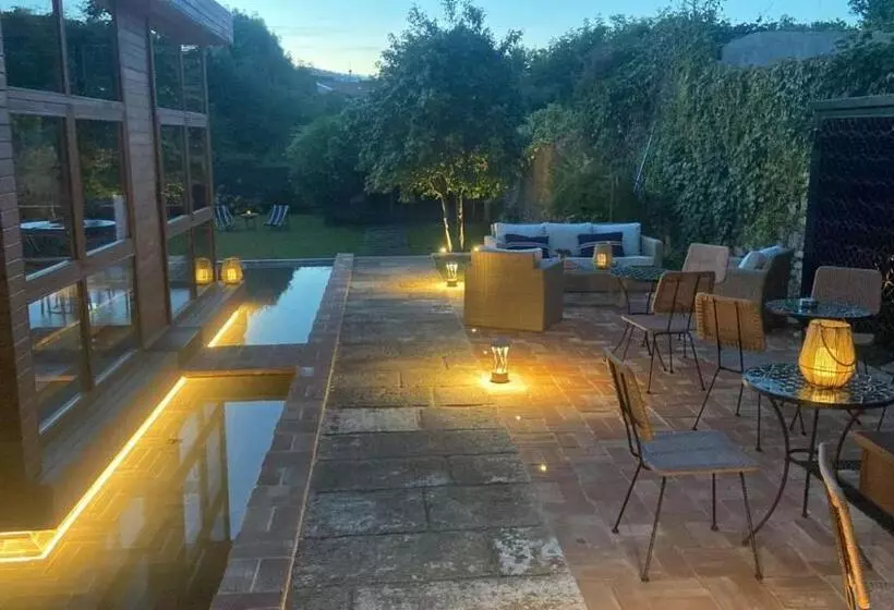 هتل The Tailor S Garden