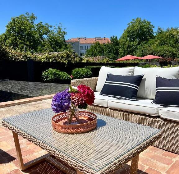 هتل The Tailor S Garden