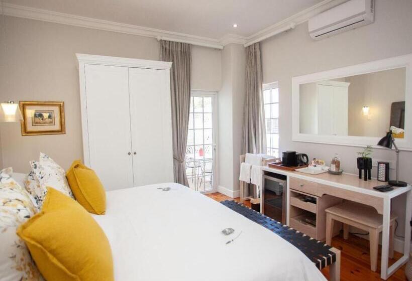 ペンション No 4 Boutique Beach House