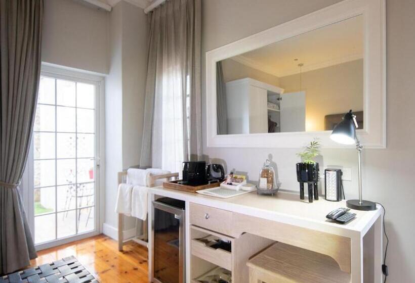 ペンション No 4 Boutique Beach House