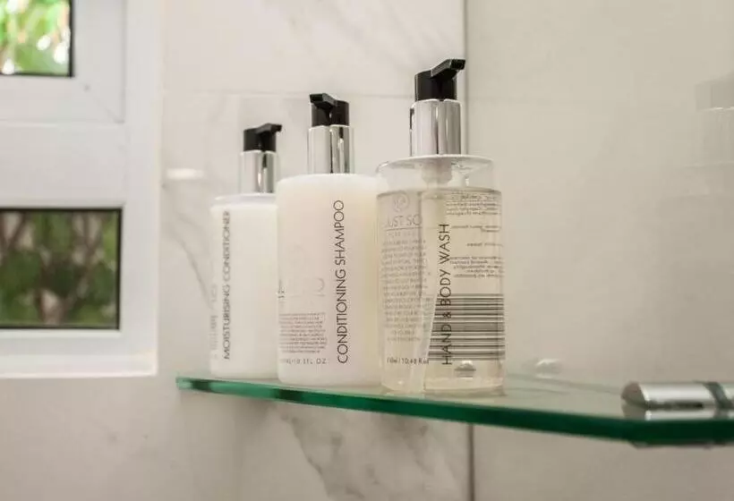Majatalo No 4 Boutique Beach House