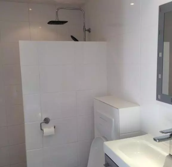 Aamiaismajoitus (B&B) Le Dragon Dans Les Buis