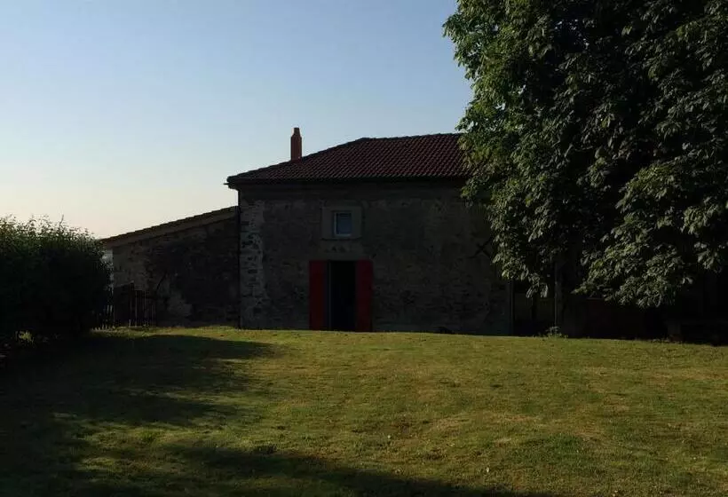 Aamiaismajoitus (B&B) Le Dragon Dans Les Buis