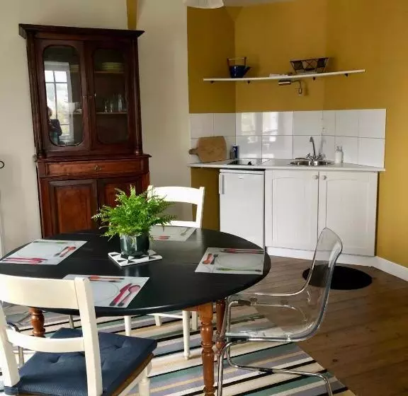 Aamiaismajoitus (B&B) Maison Castel Braz