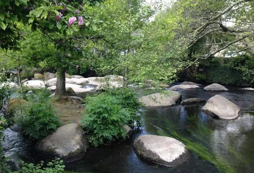 Aamiaismajoitus (B&B) Maison Castel Braz