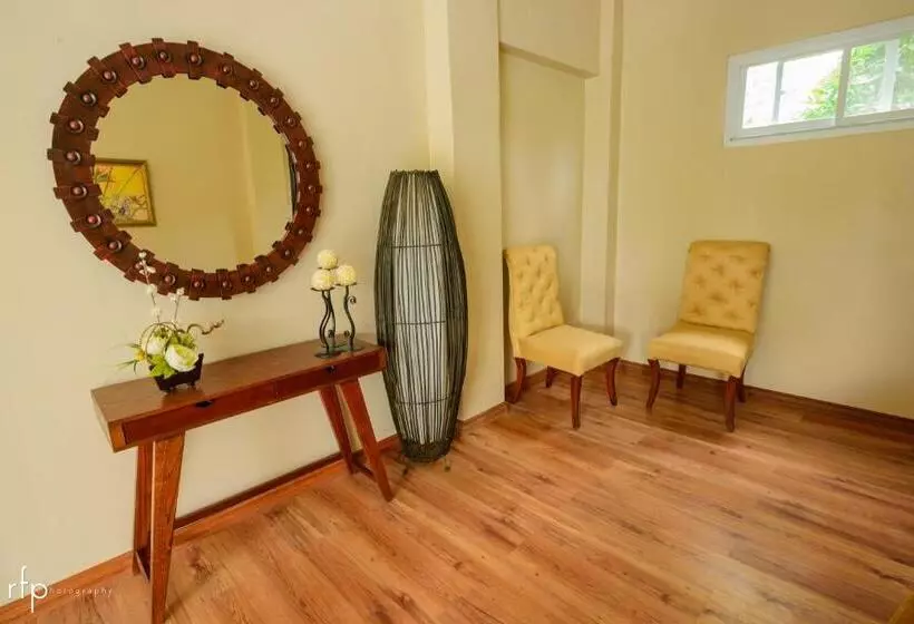 Hotelli Balai Carmela