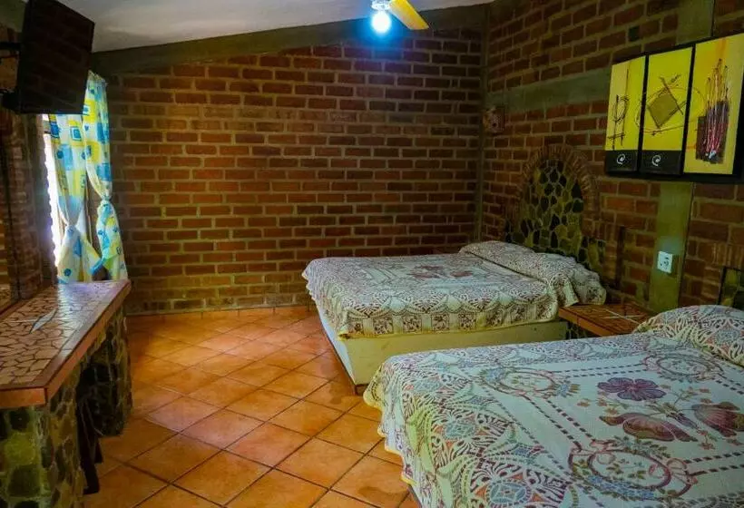 ホテル Balneario Y Cabañas Isis