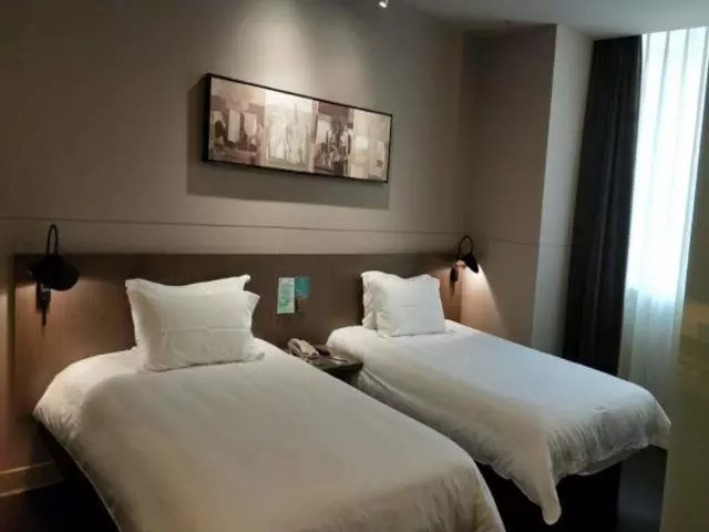 Hotelli Jinjiang Inn Select Bazhong Guangfu Street Branch