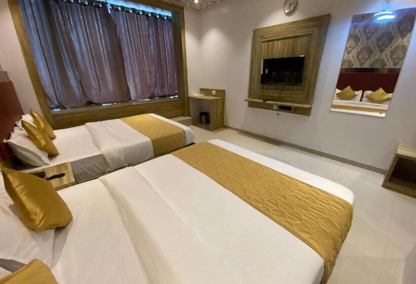 Hotel Pearl S Bkc Inn Near Trade Centre, Visa Consulate