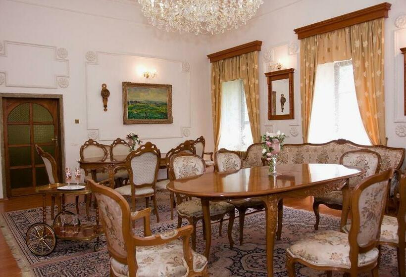 فندق Zámek Poruba