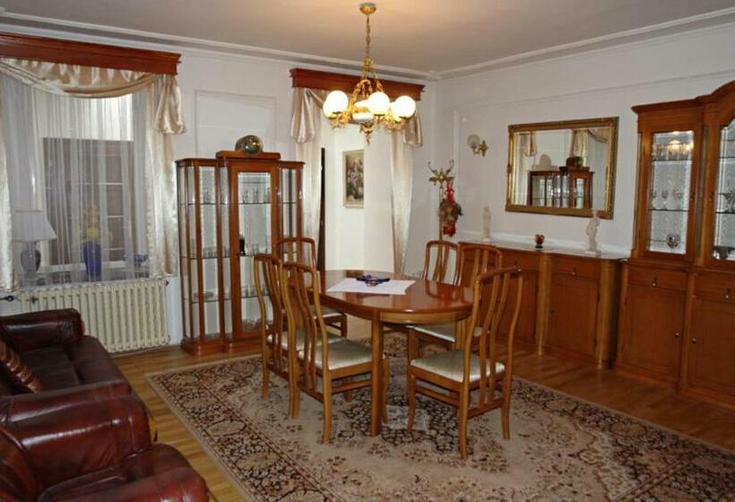 فندق Zámek Poruba