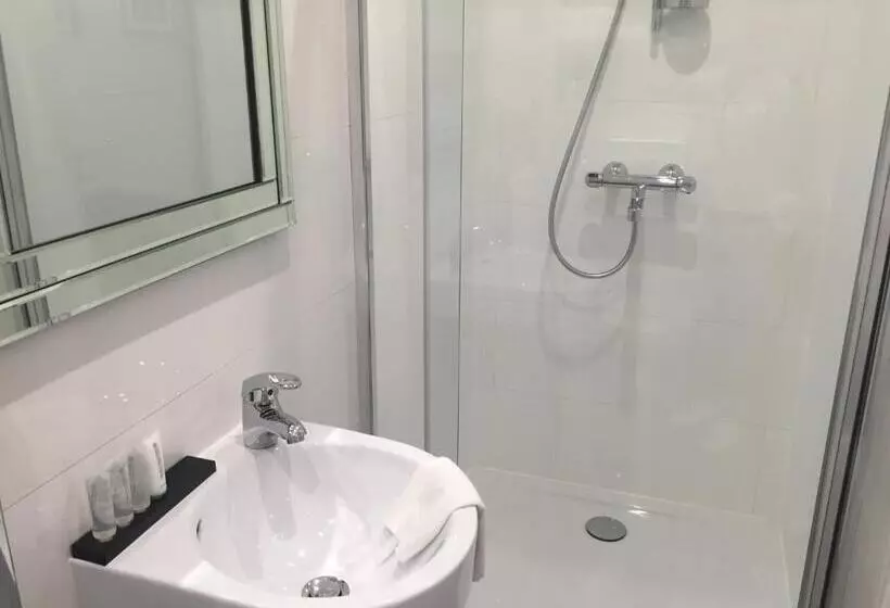 پانسیون Antwerp Town House Accommodations