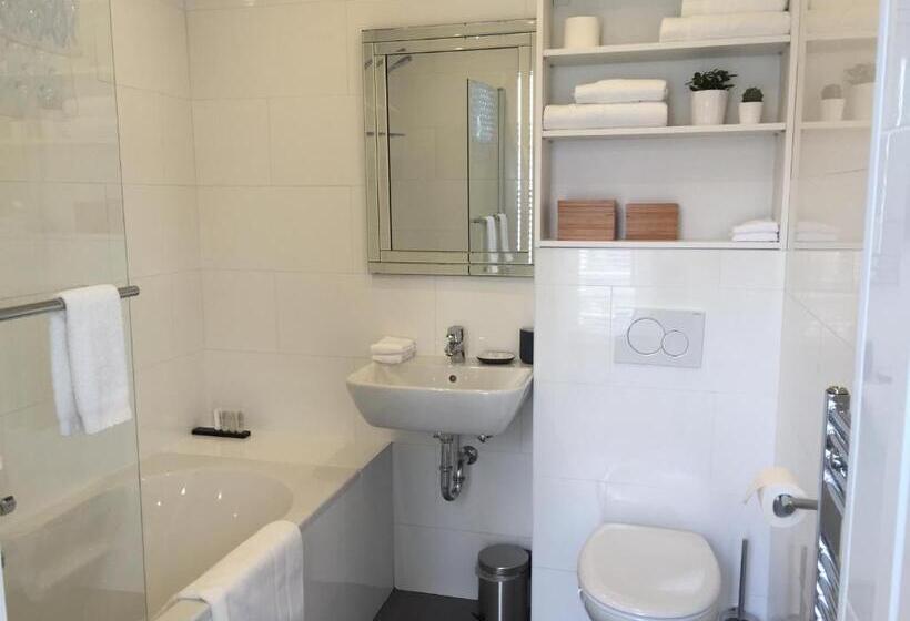 پانسیون Antwerp Town House Accommodations