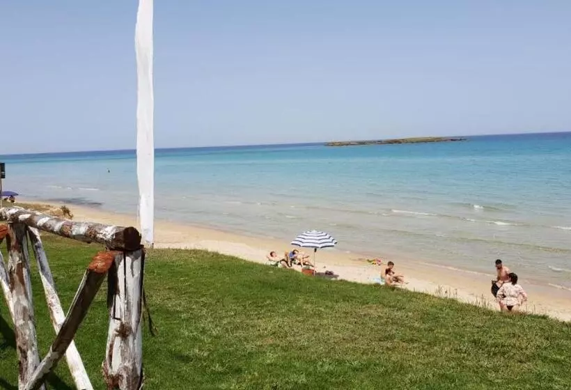 ペンション Casa Vacanza In Pieno Centro Storico Vicino Ostuni E La Riserva Di Torre Quaceto