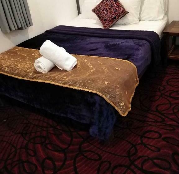 بنسيون Promphet House