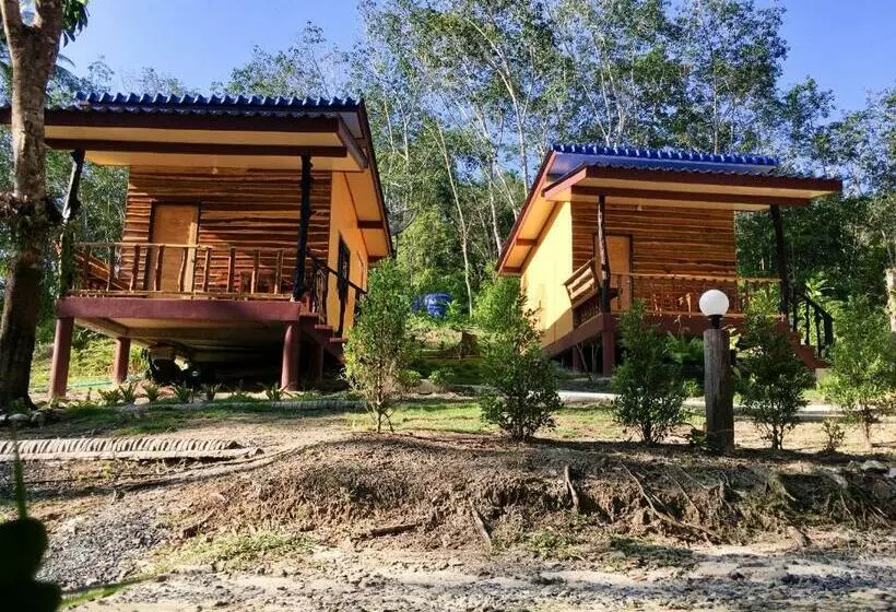 Lomakeskus Baan Panseng Bungalow