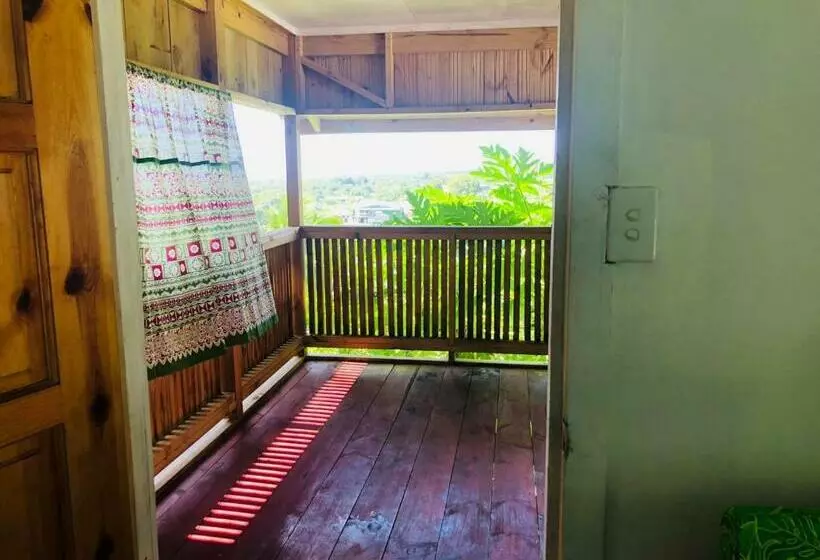 تختخواب و صبحانه Apaula Heights Lounge