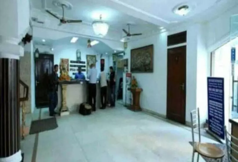 ホテル Ashoka Continental