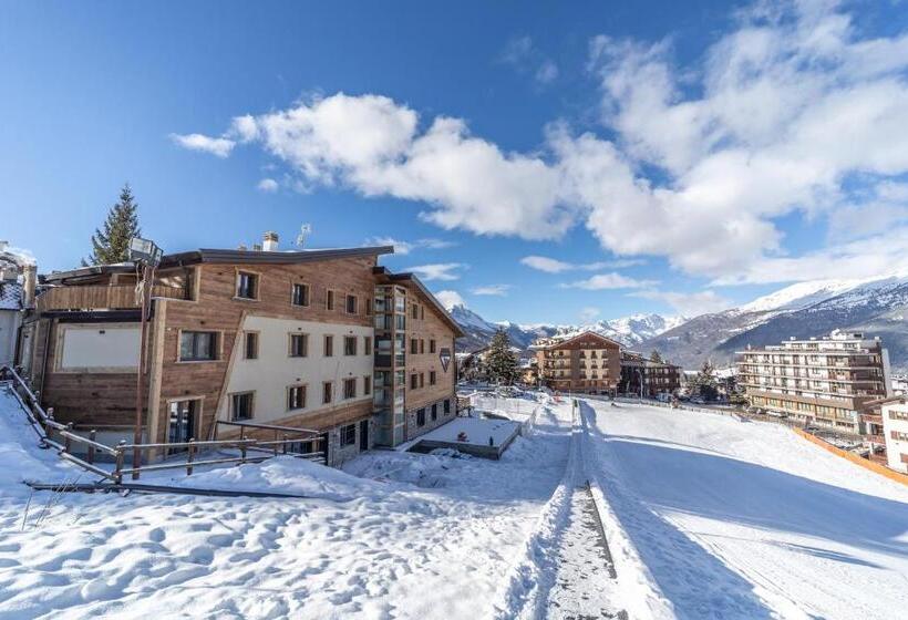 בית מלון כפרי Avalanche   Alpine Boutique