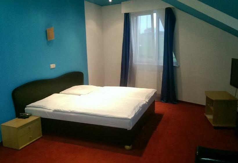 ホテル Casino & Pension Admiral Dolní Dvořiště