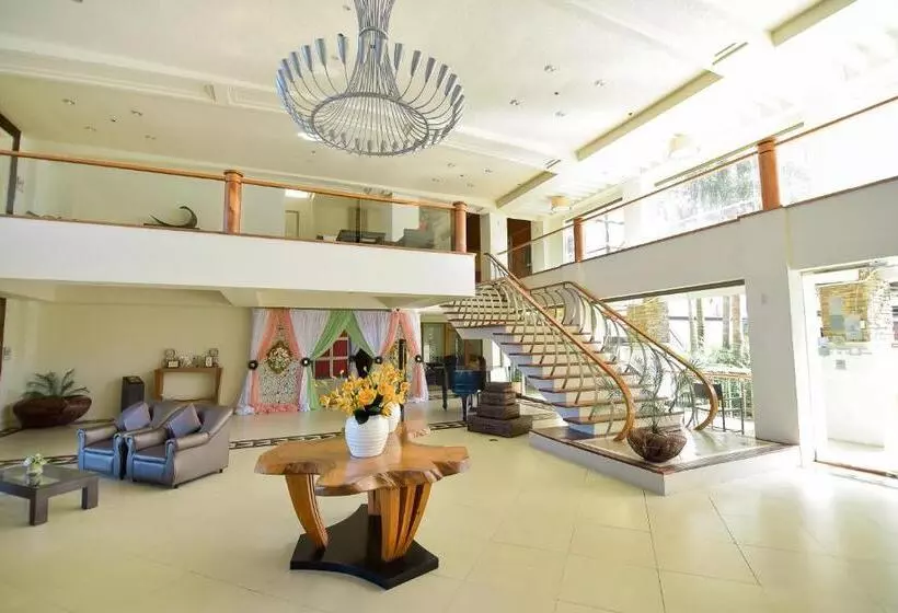 ホテル Tavern Surigao