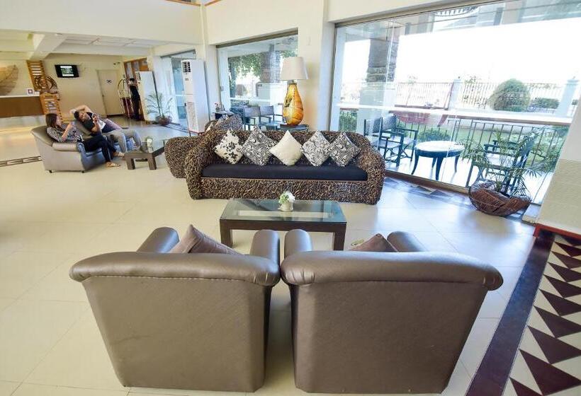 בית מלון כפרי Tavern Surigao