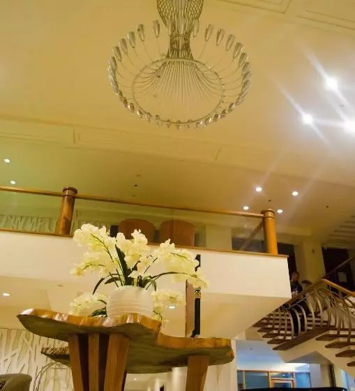 ホテル Tavern Surigao