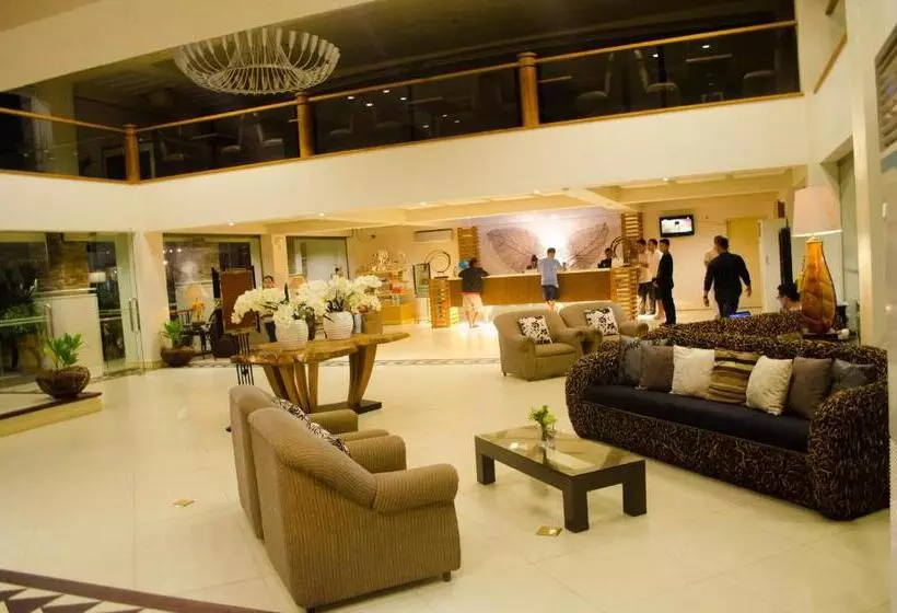 ホテル Tavern Surigao