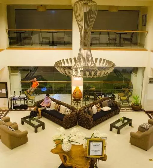 ホテル Tavern Surigao