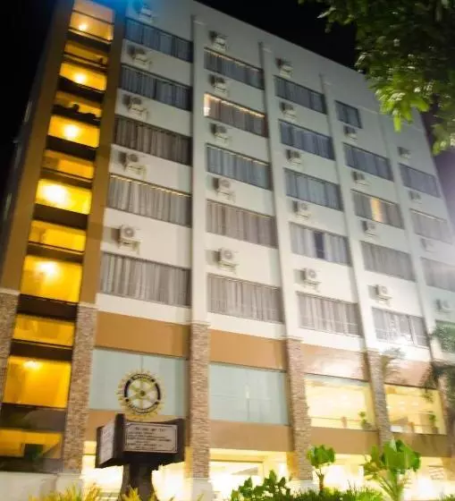 ホテル Tavern Surigao