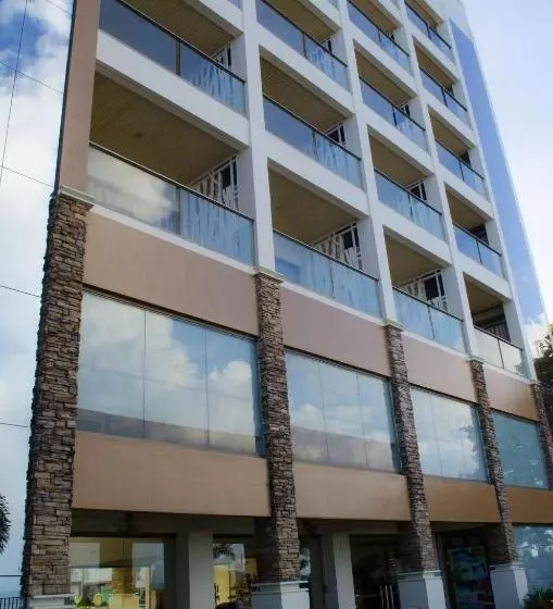 ホテル Tavern Surigao