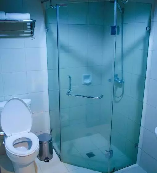 ホテル Tavern Surigao