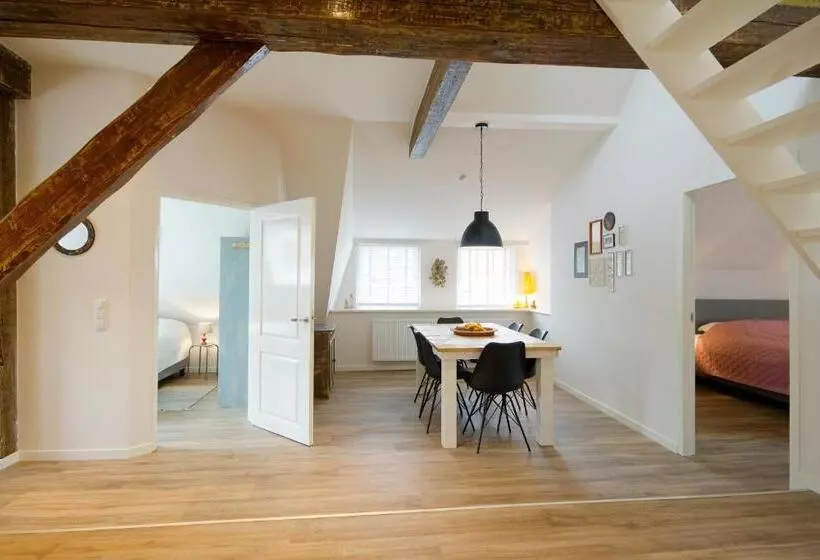 Karel De Grote Bergen