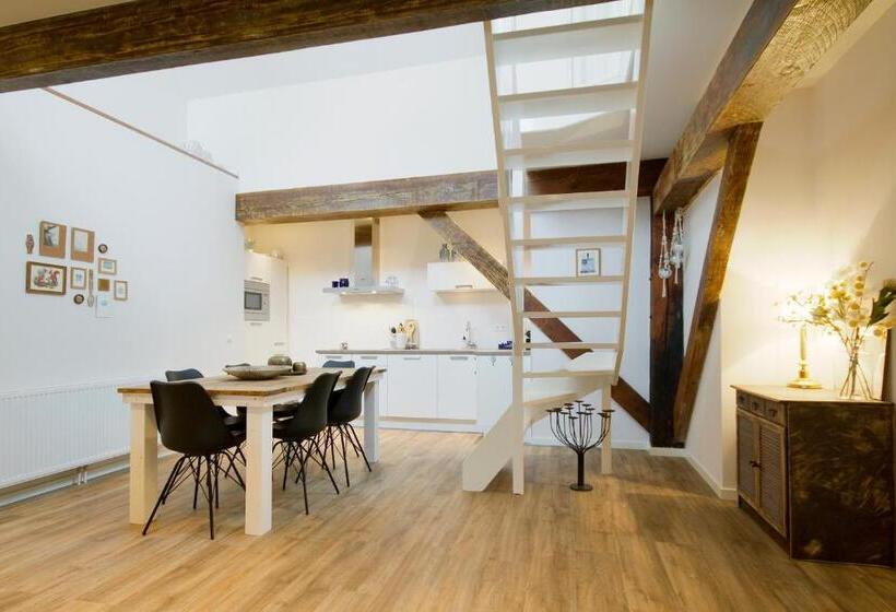 Karel De Grote Bergen