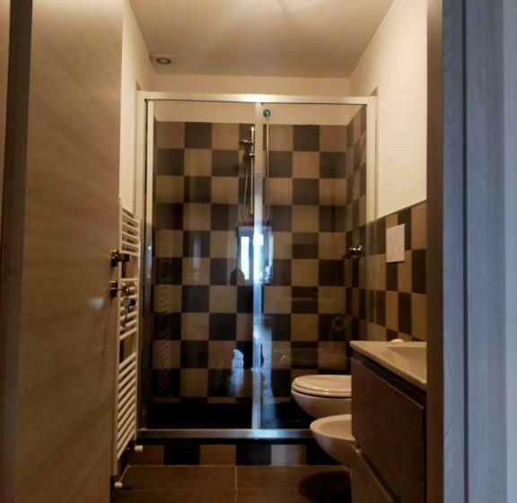 پانسیون Lecco Centers