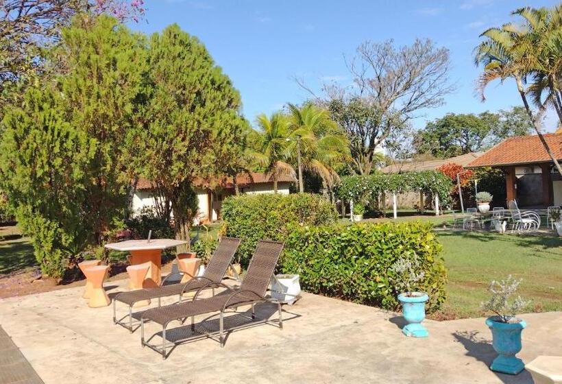 هاستل Estância Stela Pousada