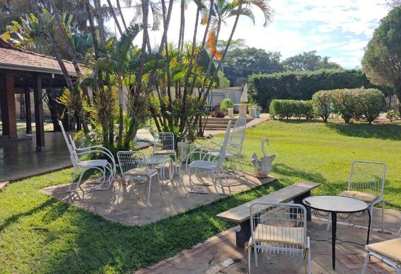 هاستل Estância Stela Pousada