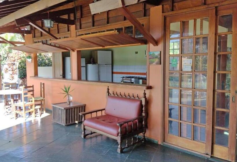 هاستل Estância Stela Pousada