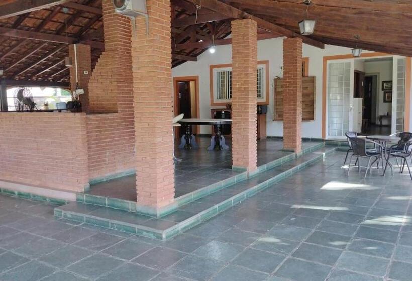 هاستل Estância Stela Pousada