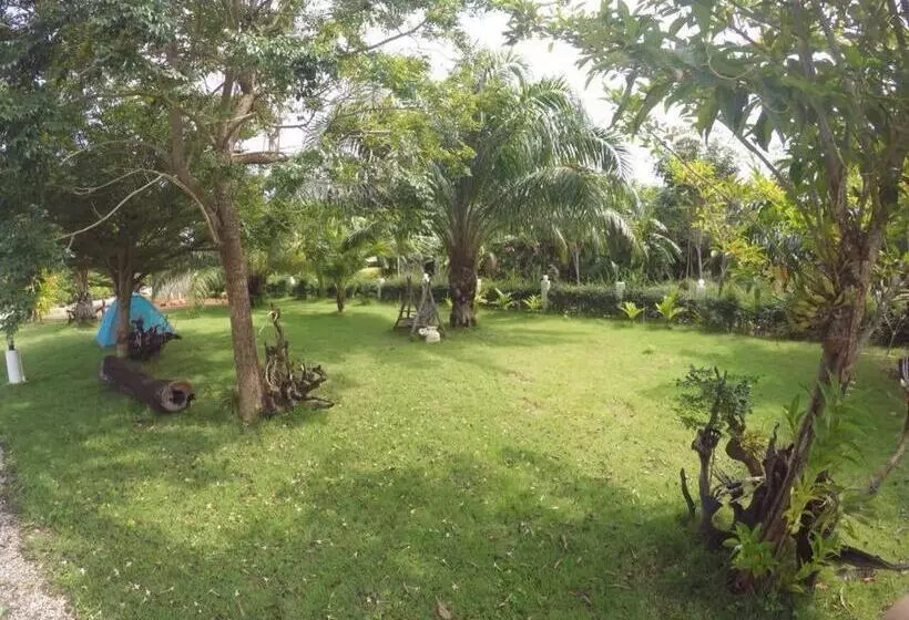 Baan Suan Nam Resort