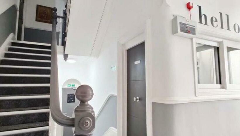 Aamiaismajoitus (B&B) Newsham Lodge   New Designer Rooms In Liverpool L6